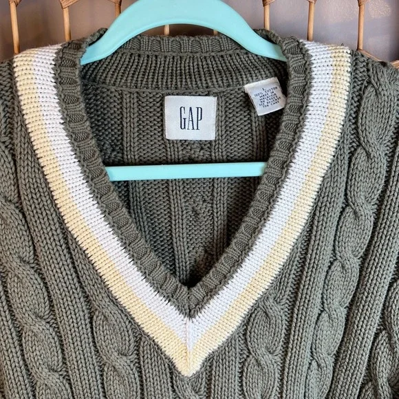 VTG GAP Cable Knit Tennis Sweater V-Neck Pullover Collegiate Mens L 90s Preppy - Picture 3 of 9